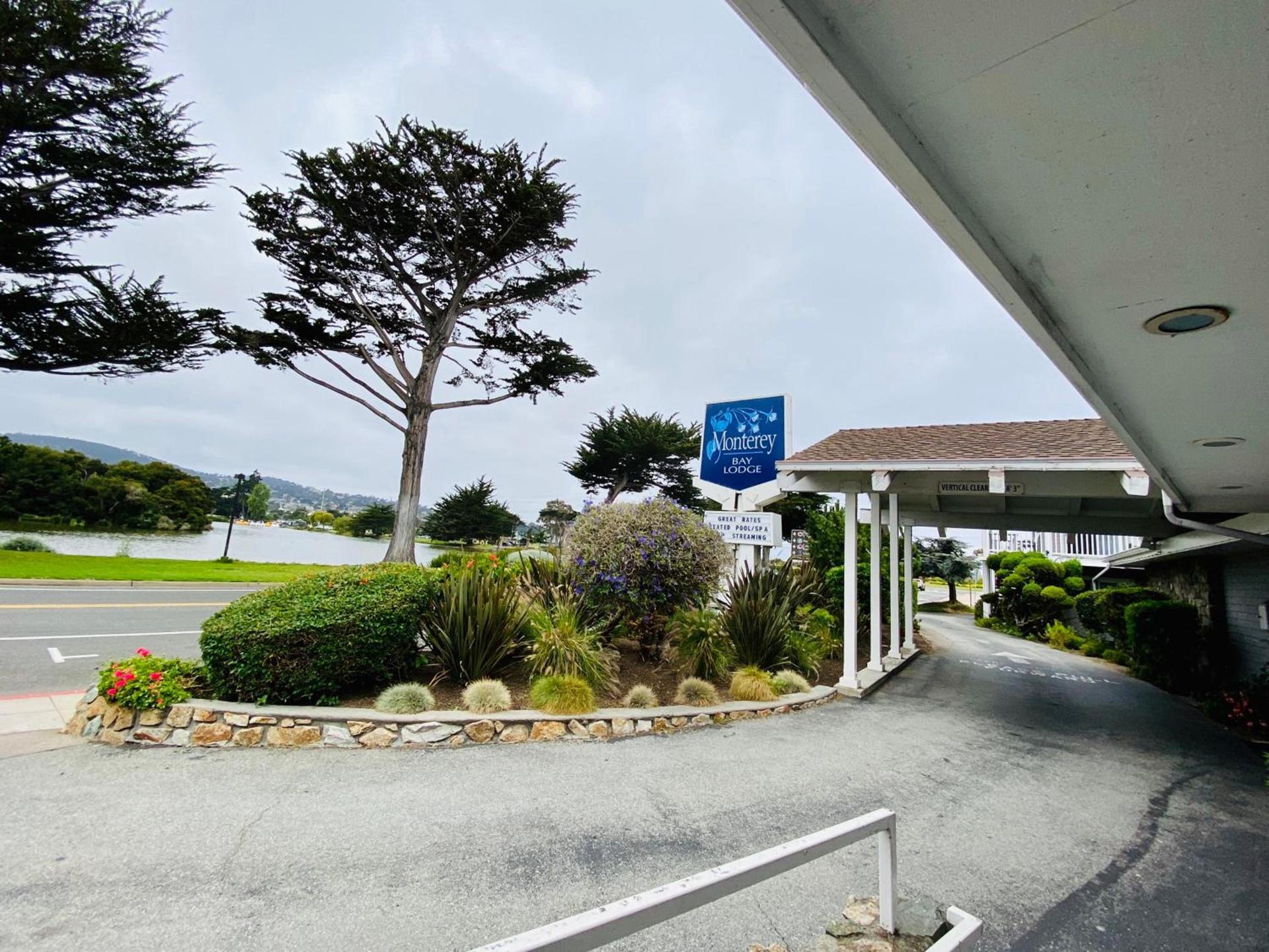 Monterey Bay Lodge photo 12