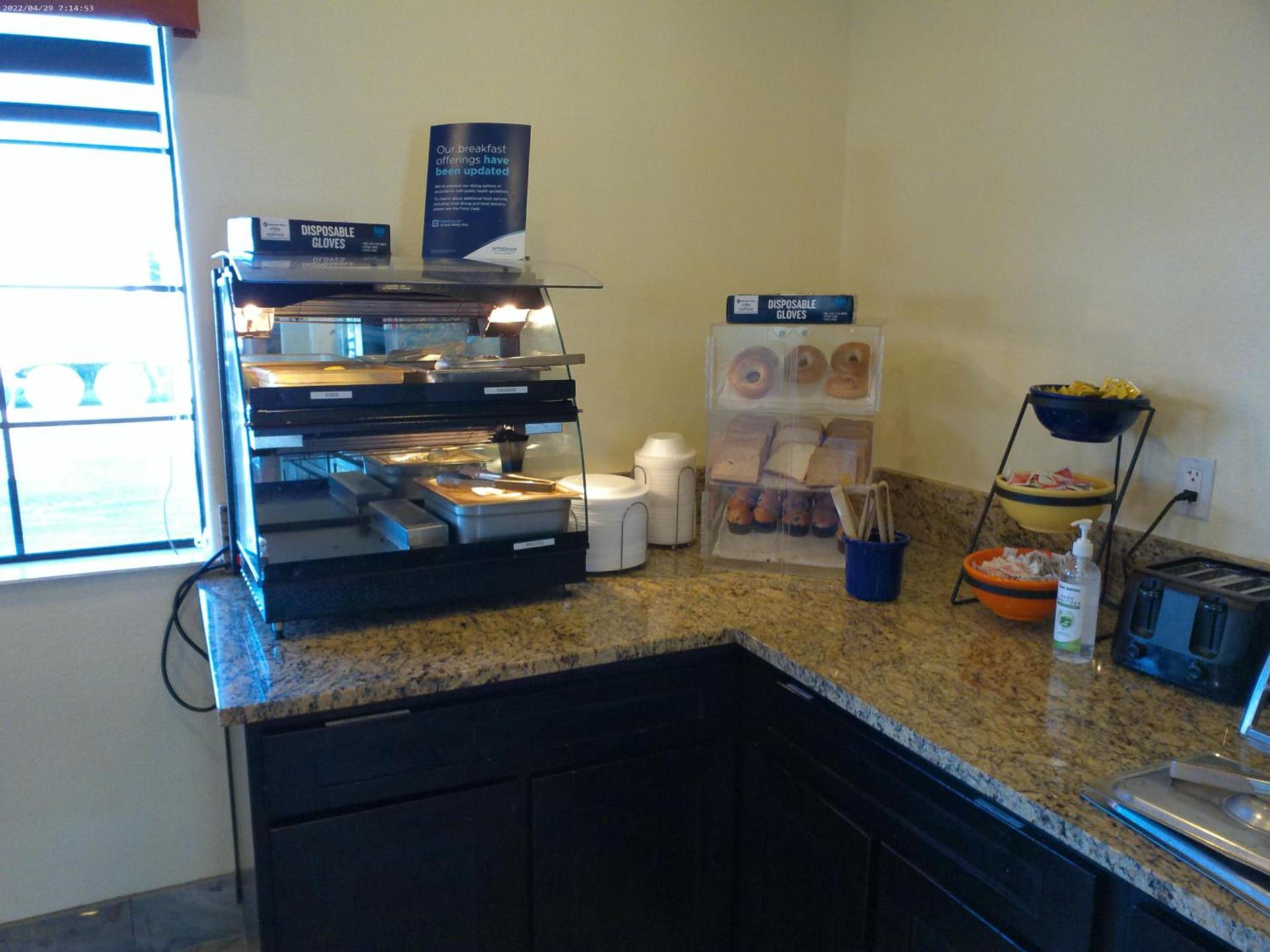Days Inn & Suites by Wyndham Tucson/Marana photo 56