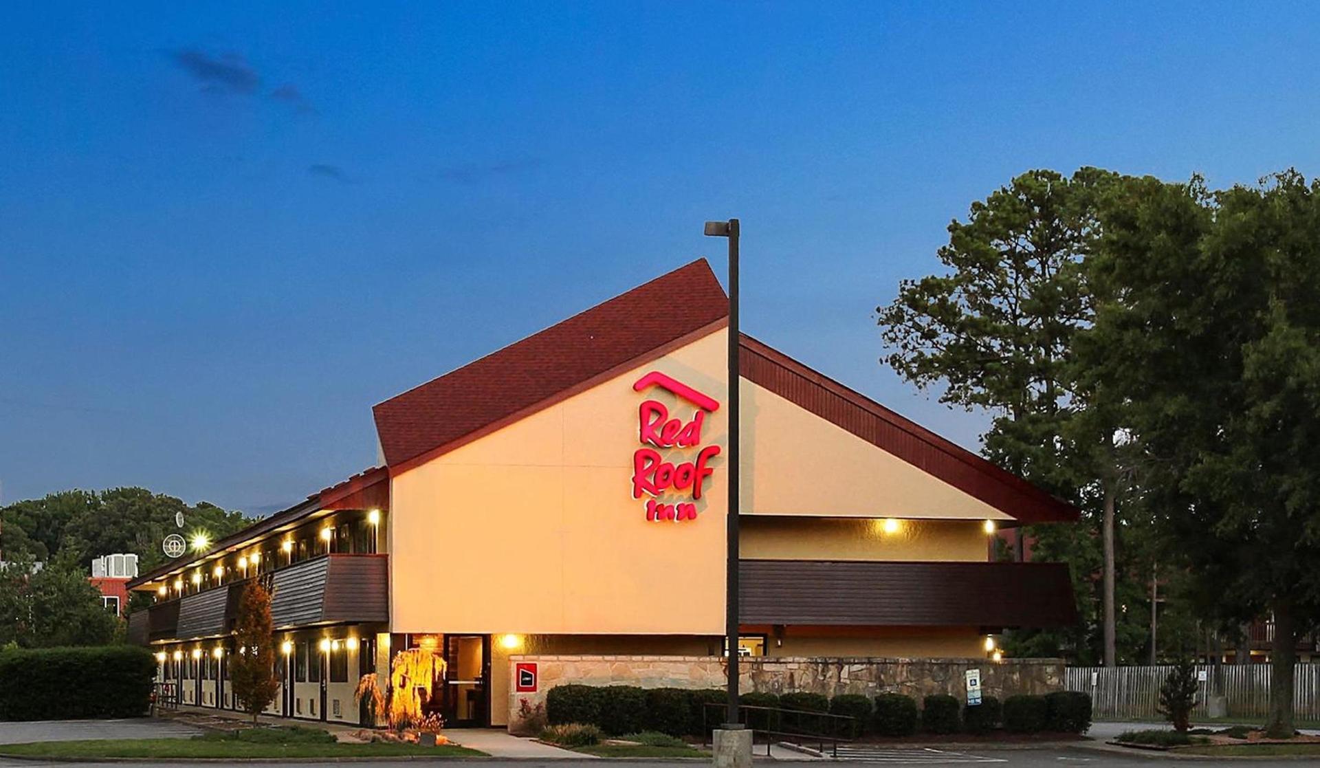 Red Roof Inn Virginia Beach photo 4