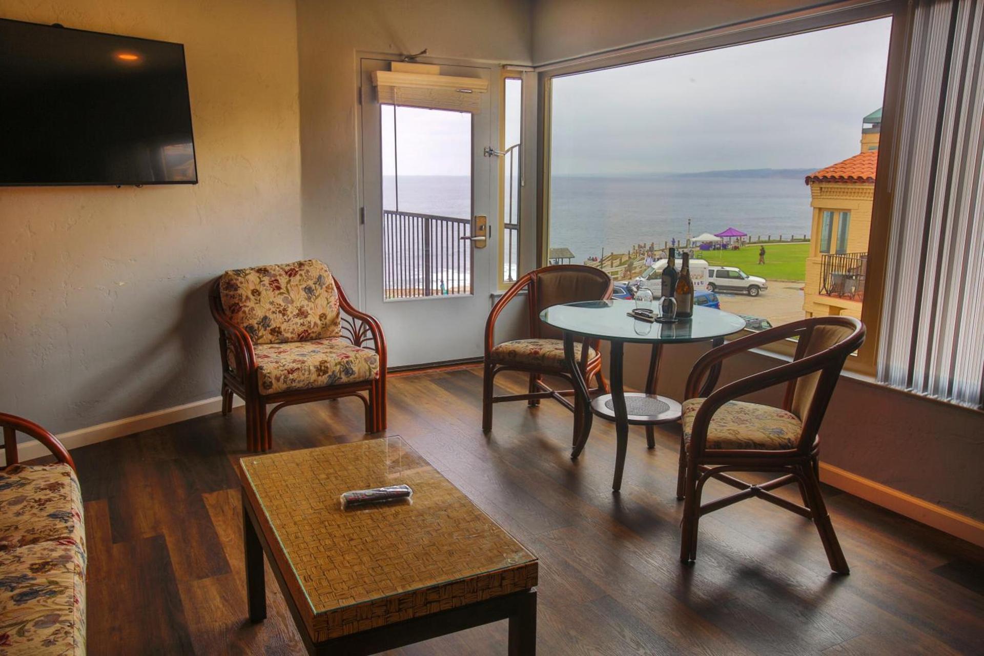 Pantai Inn photo 21