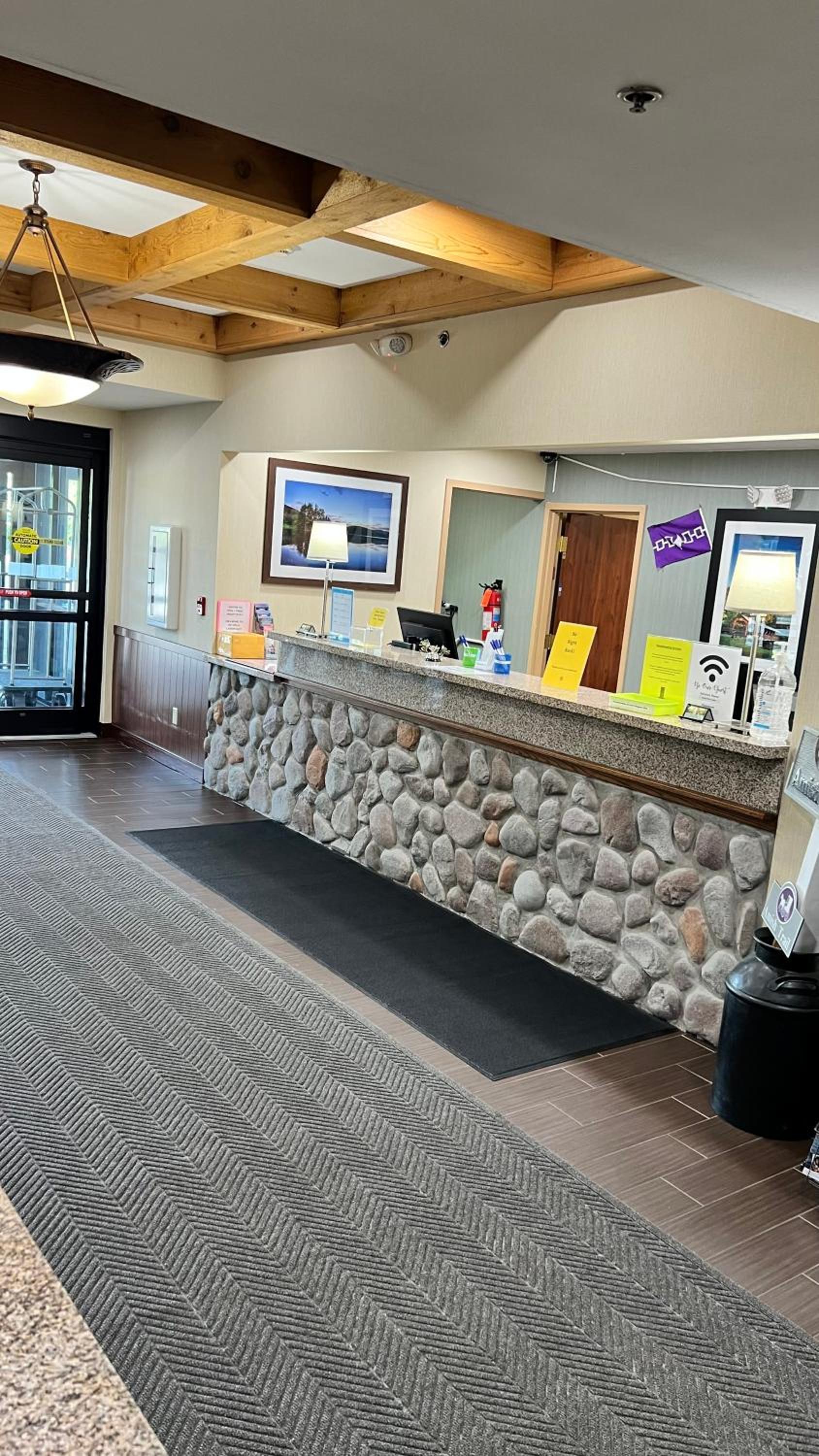 White Pine Lodge photo 10