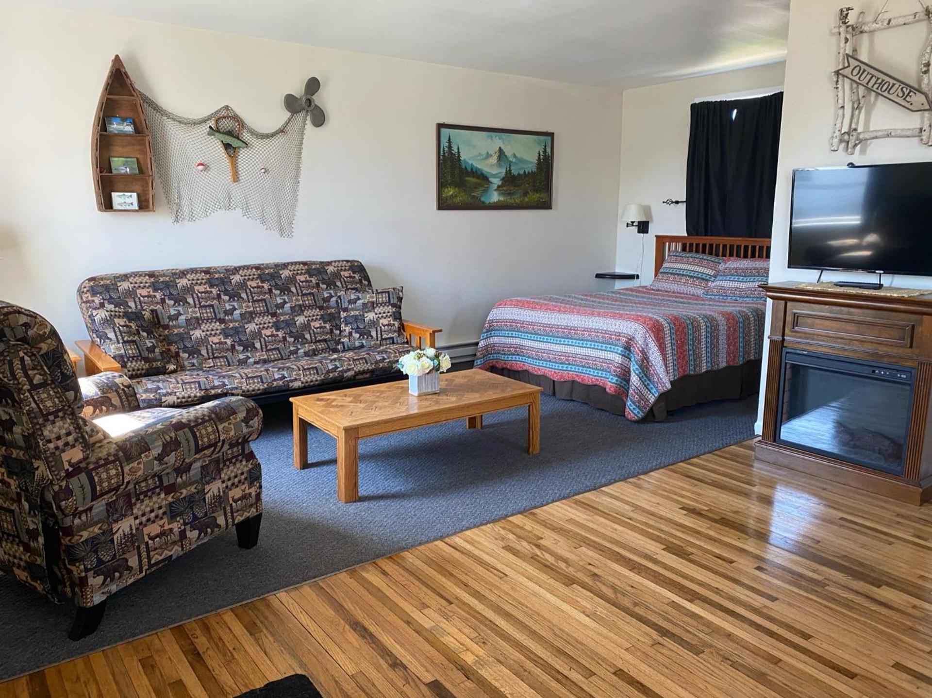 Pelican Motel photo 5