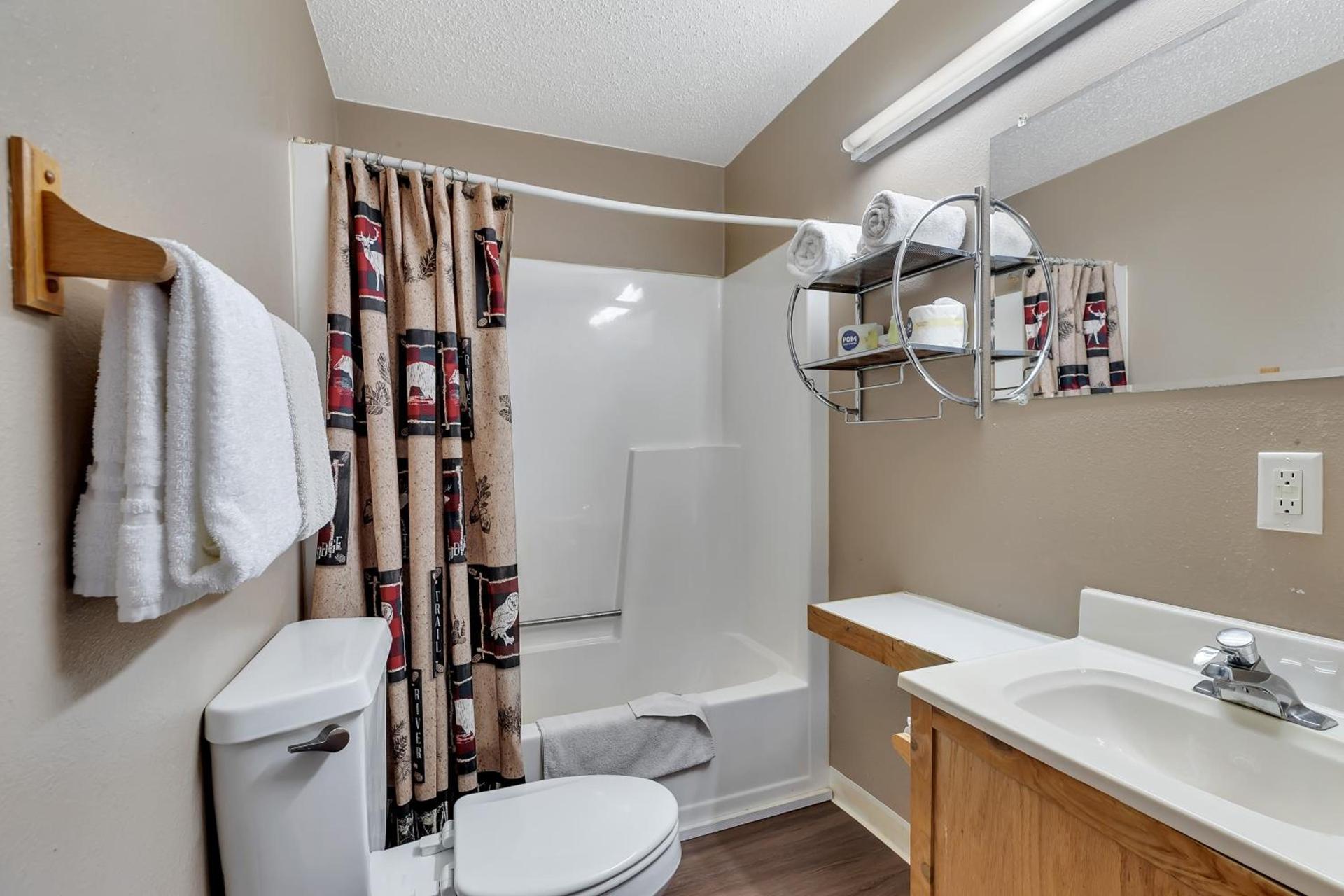 Blue Moon Resort & Motel photo 75