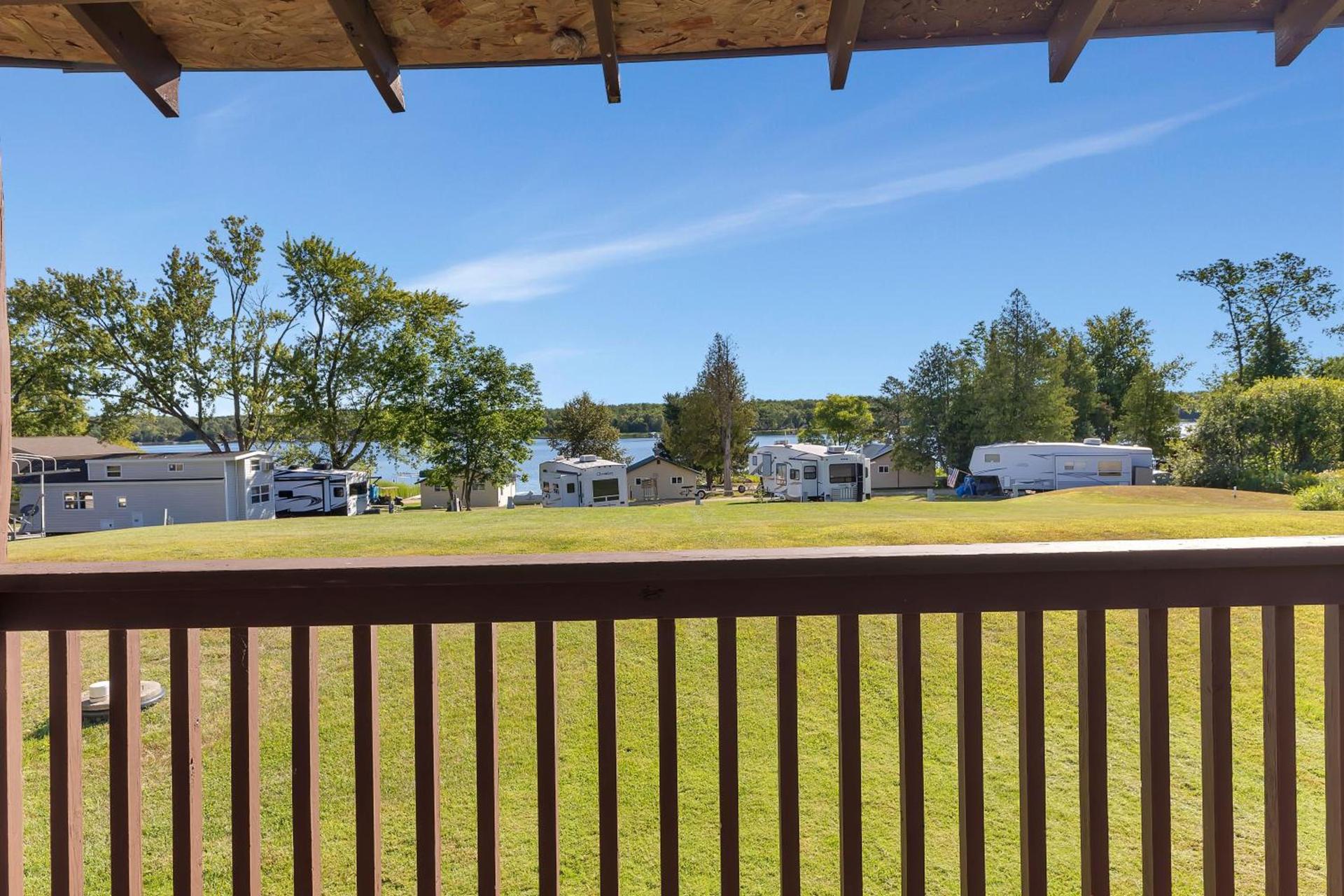 Blue Moon Resort & Motel photo 97