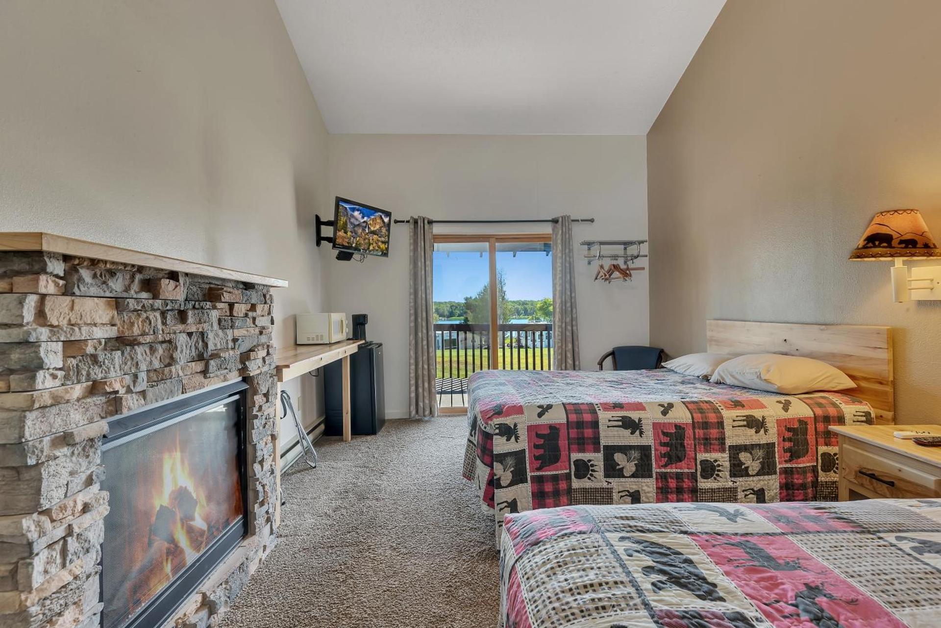 Blue Moon Resort & Motel photo 85
