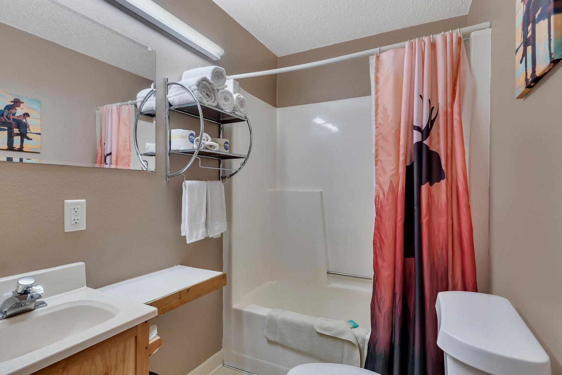 Blue Moon Resort & Motel photo 86