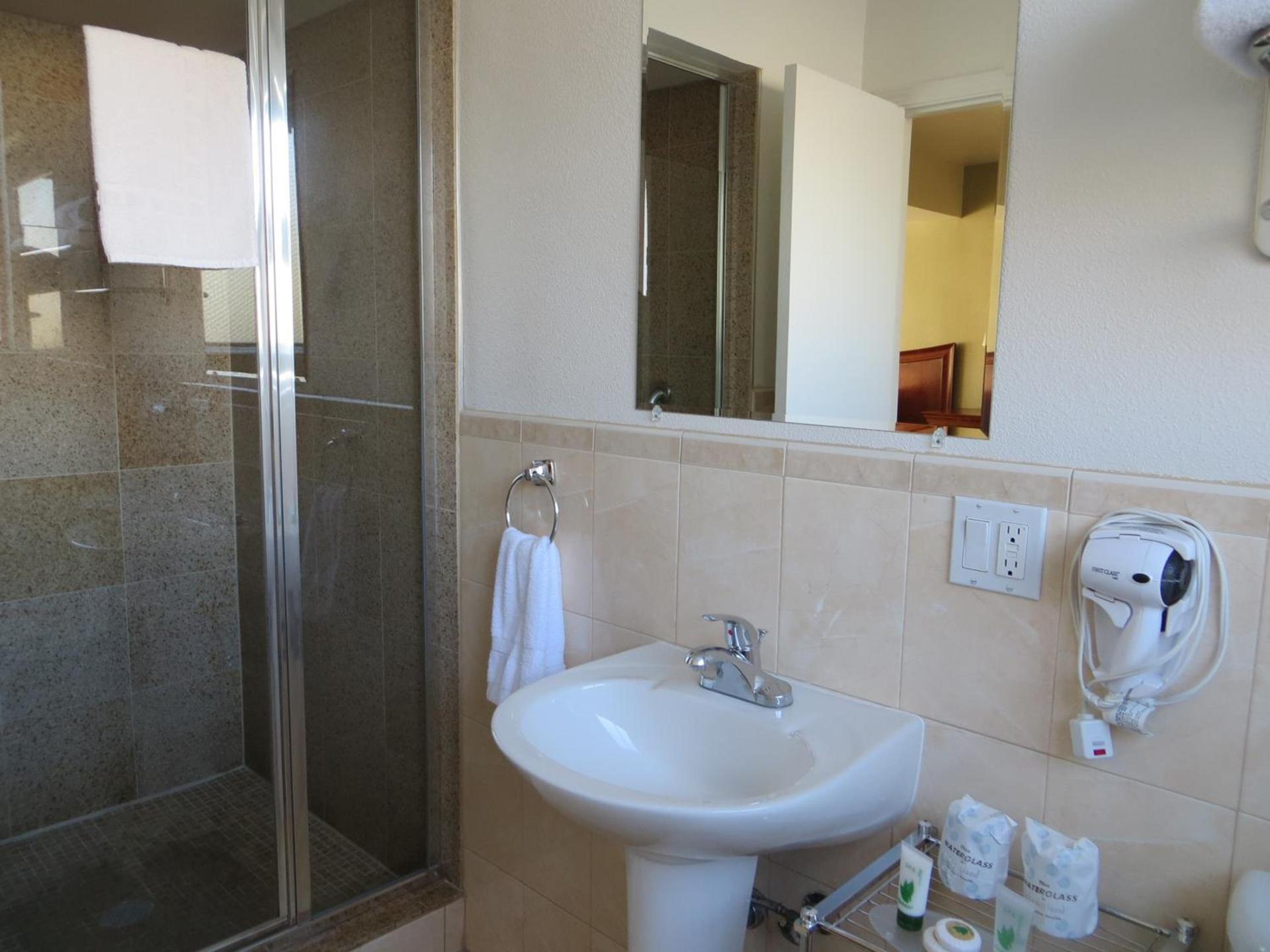 Coronet Motel photo 4