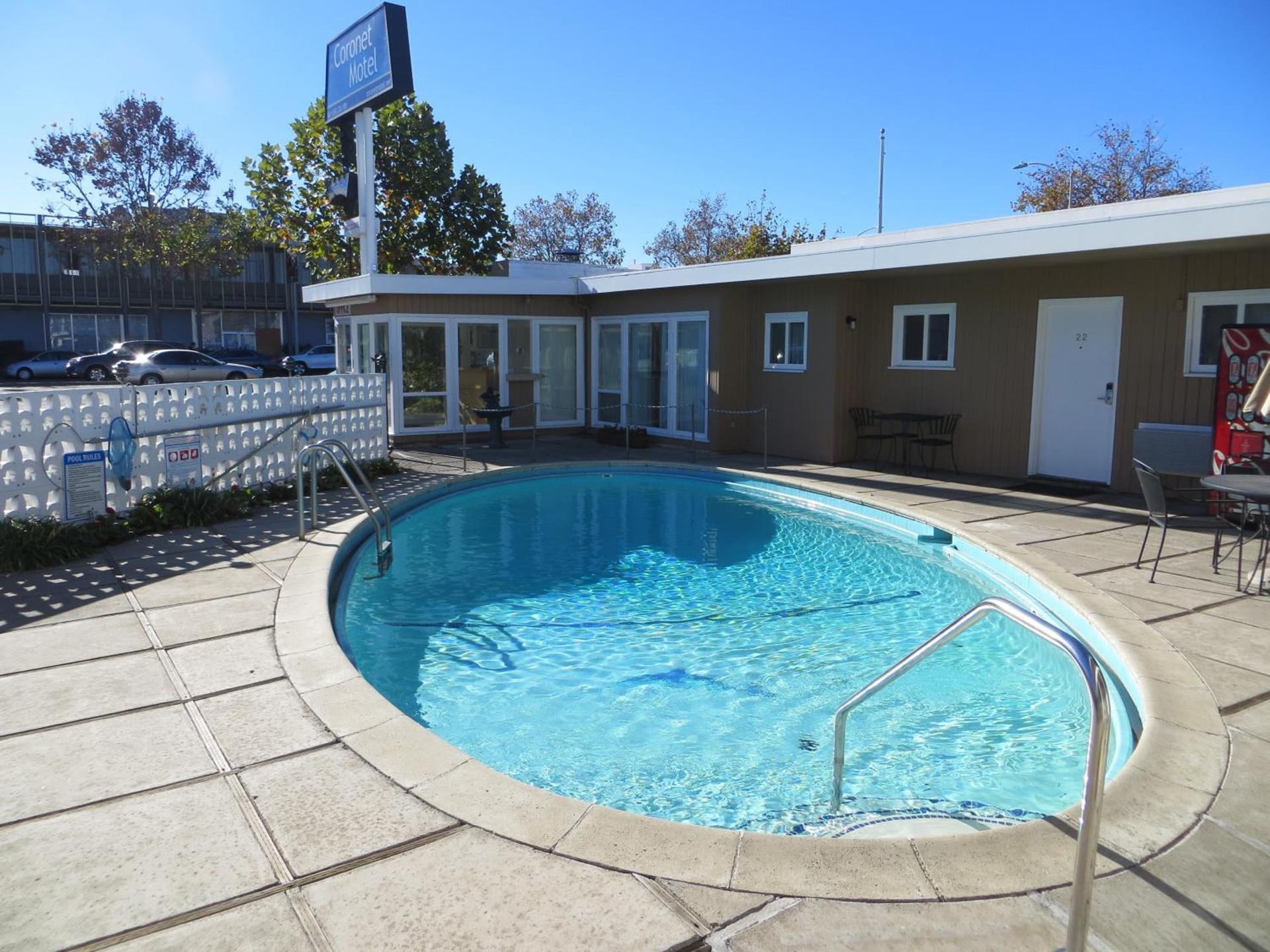 Coronet Motel photo 3