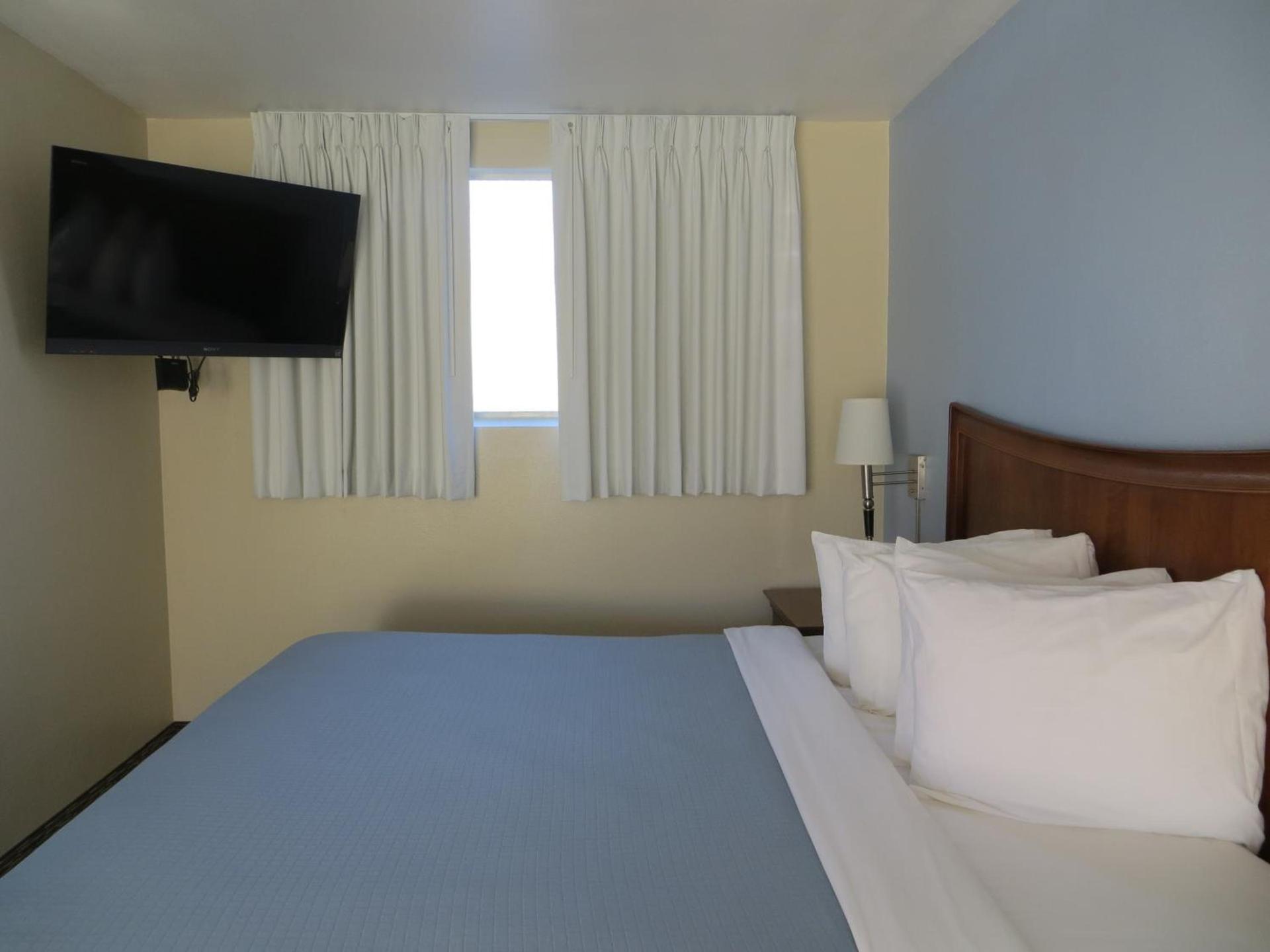 Coronet Motel photo 17
