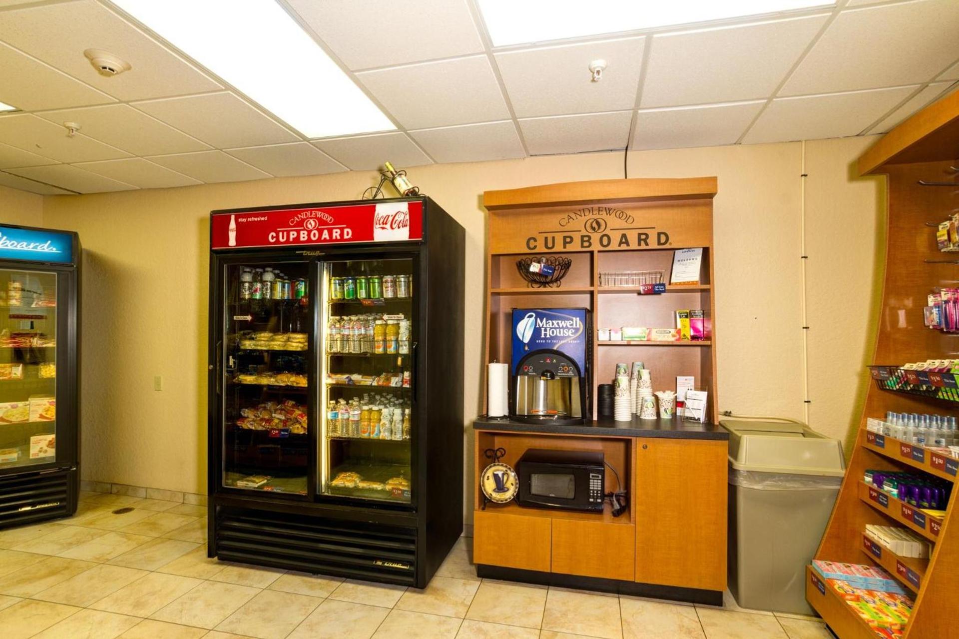 Candlewood Suites Fort Myers Interstate 75 by IHG photo 21