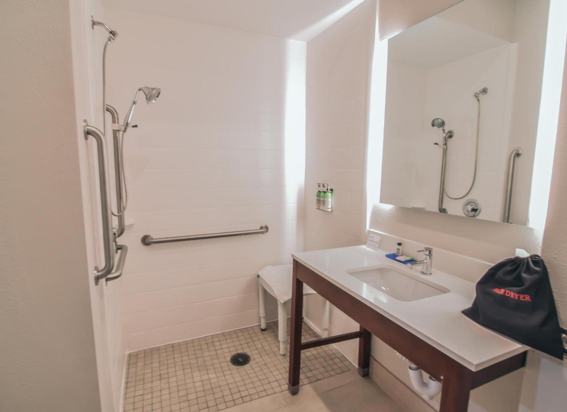 Holiday Inn Express & Suites - Indianapolis Northwest by IHG photo 33