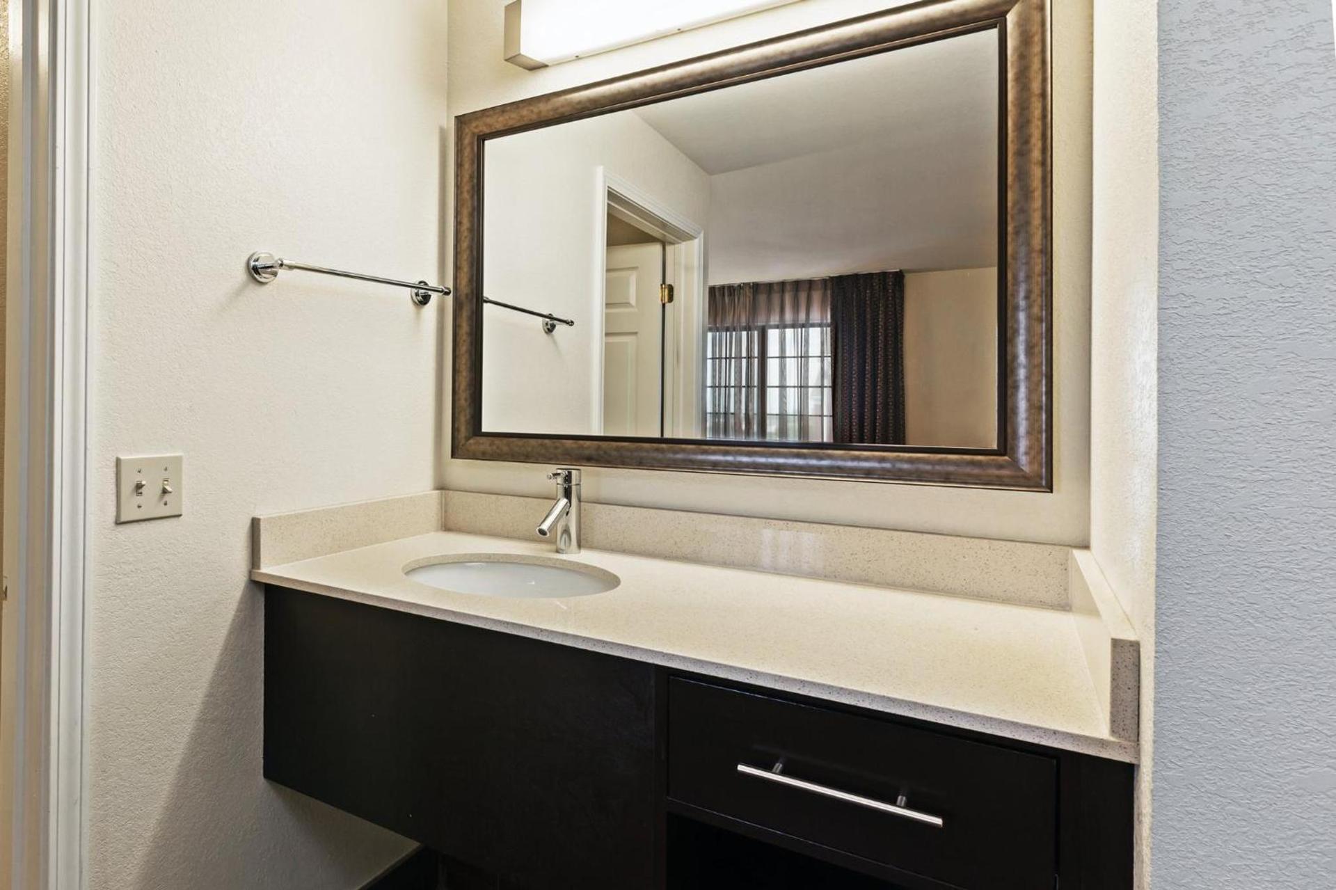 Staybridge Suites Tulsa-Woodland Hills by IHG photo 18