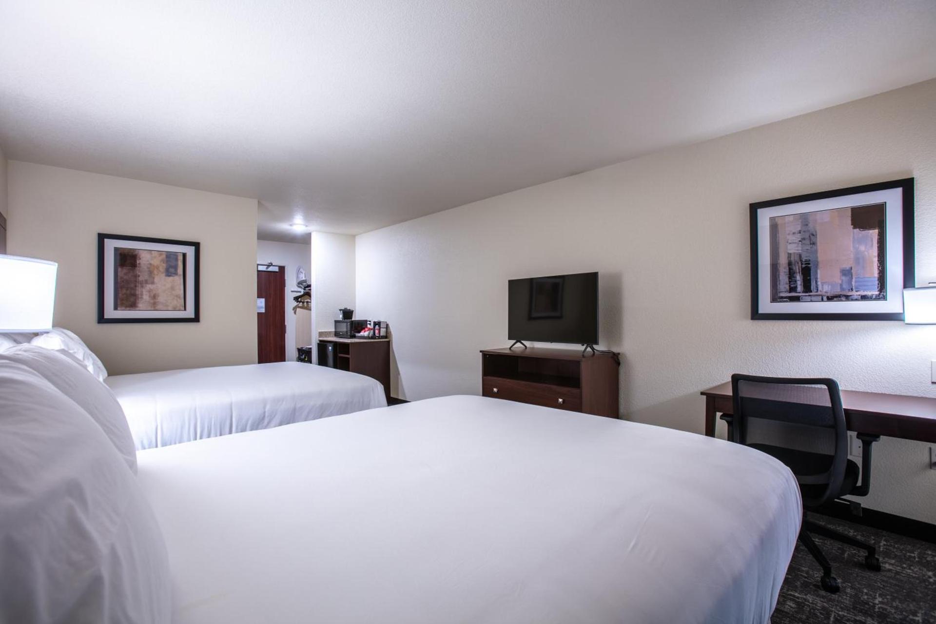 Cobblestone Inn & Suites - Pine Bluffs photo 26