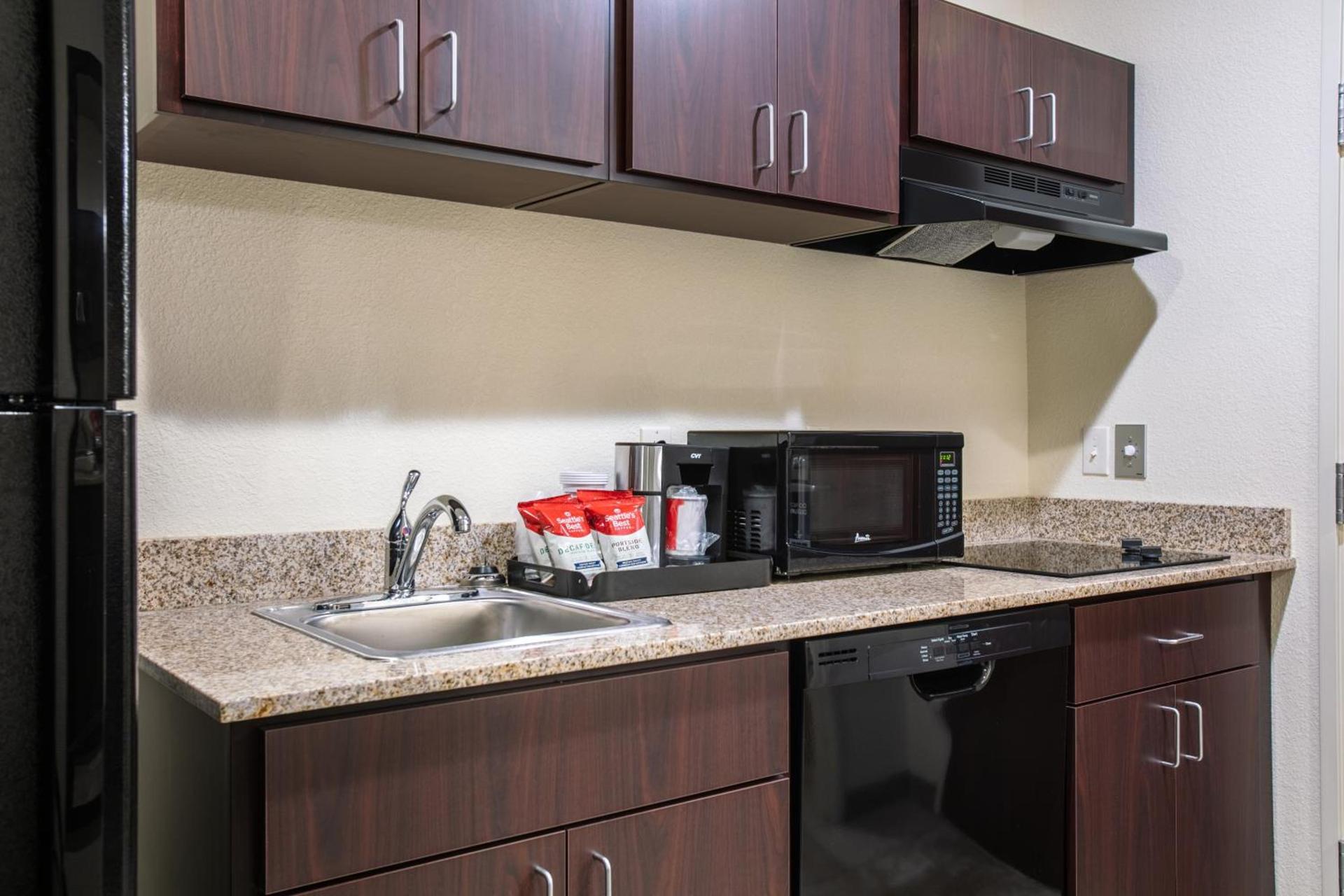 Cobblestone Inn & Suites - Pine Bluffs photo 15