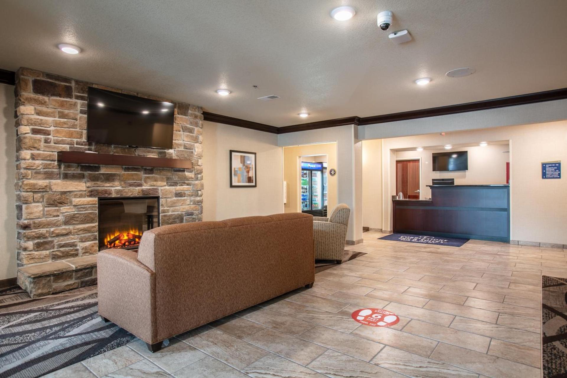 Cobblestone Inn & Suites - Pine Bluffs photo 7