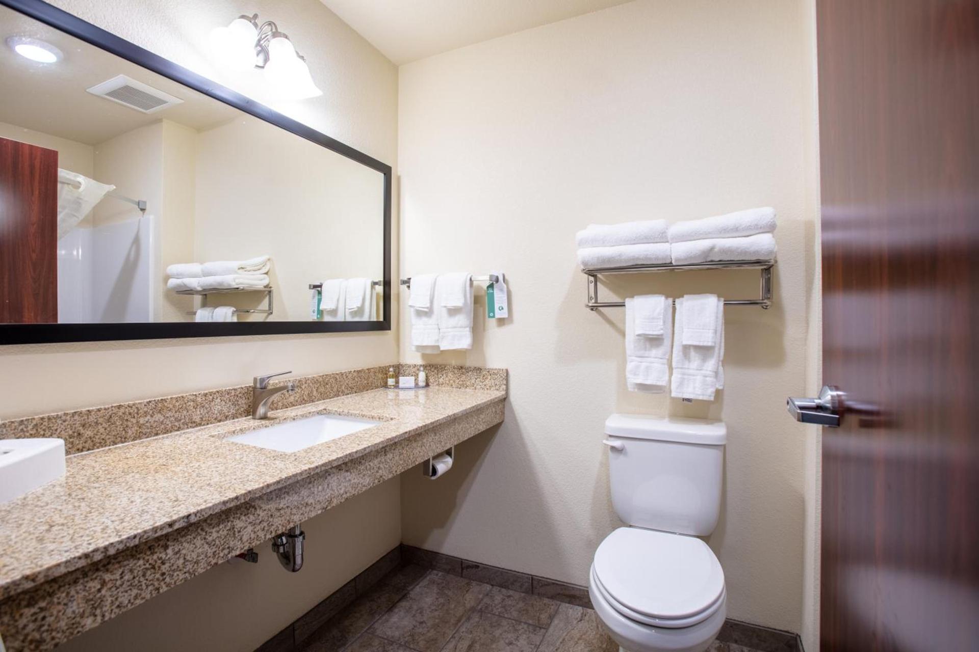Cobblestone Inn & Suites - Pine Bluffs photo 37