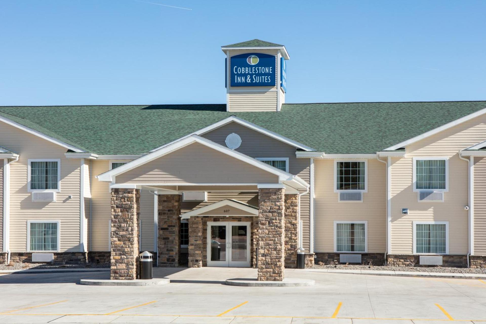 Cobblestone Inn & Suites - Pine Bluffs photo 3