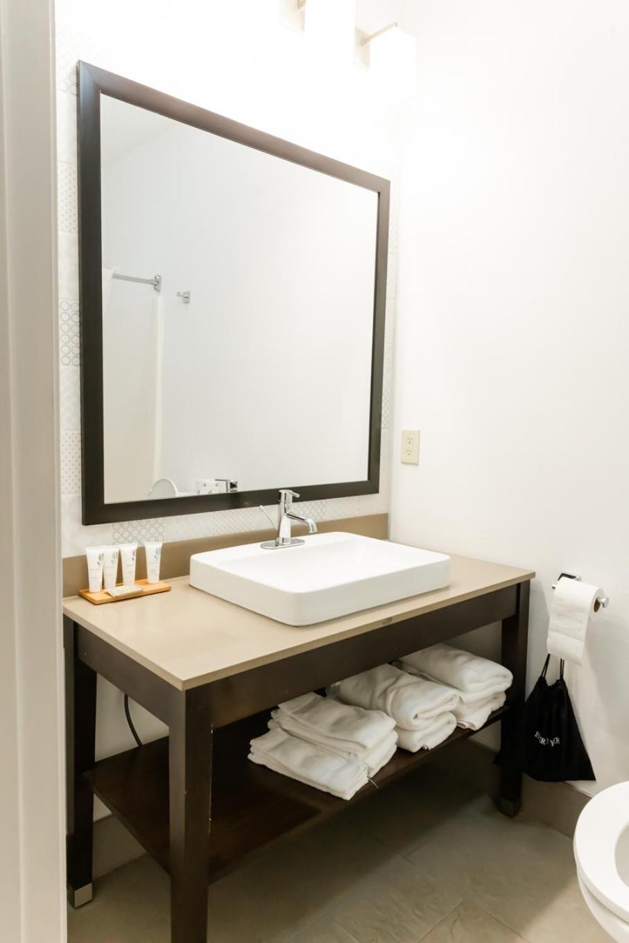 Country Inn & Suites by Radisson, Helen, GA photo 38