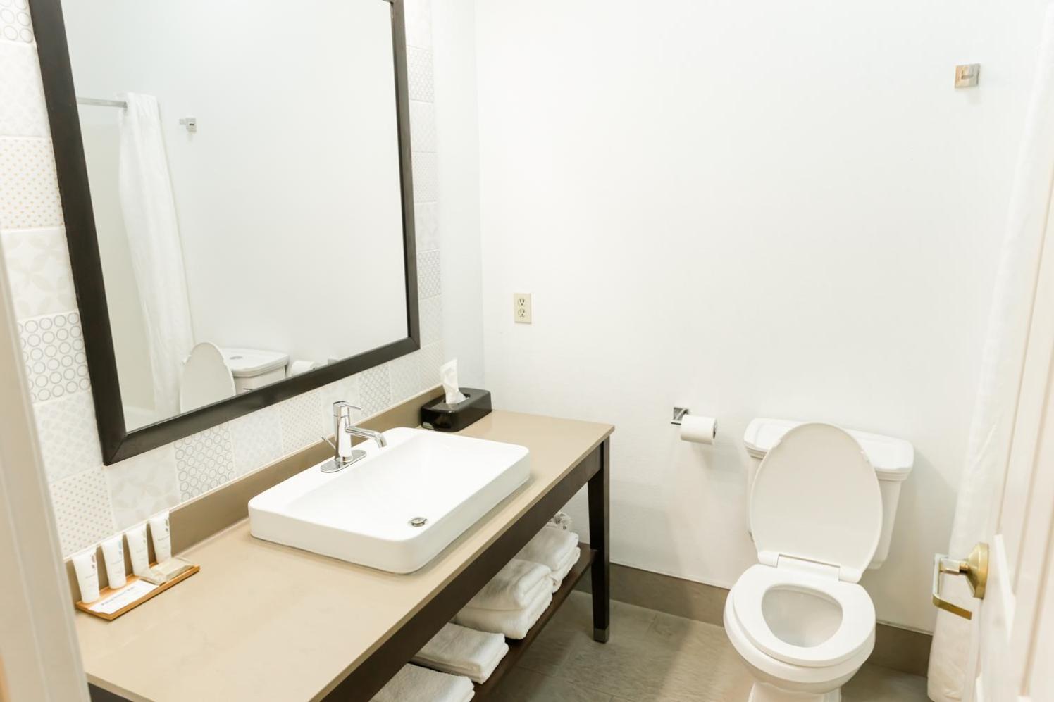 Country Inn & Suites by Radisson, Helen, GA photo 25