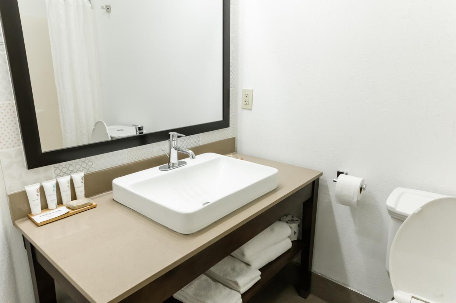 Country Inn & Suites by Radisson, Helen, GA photo 29