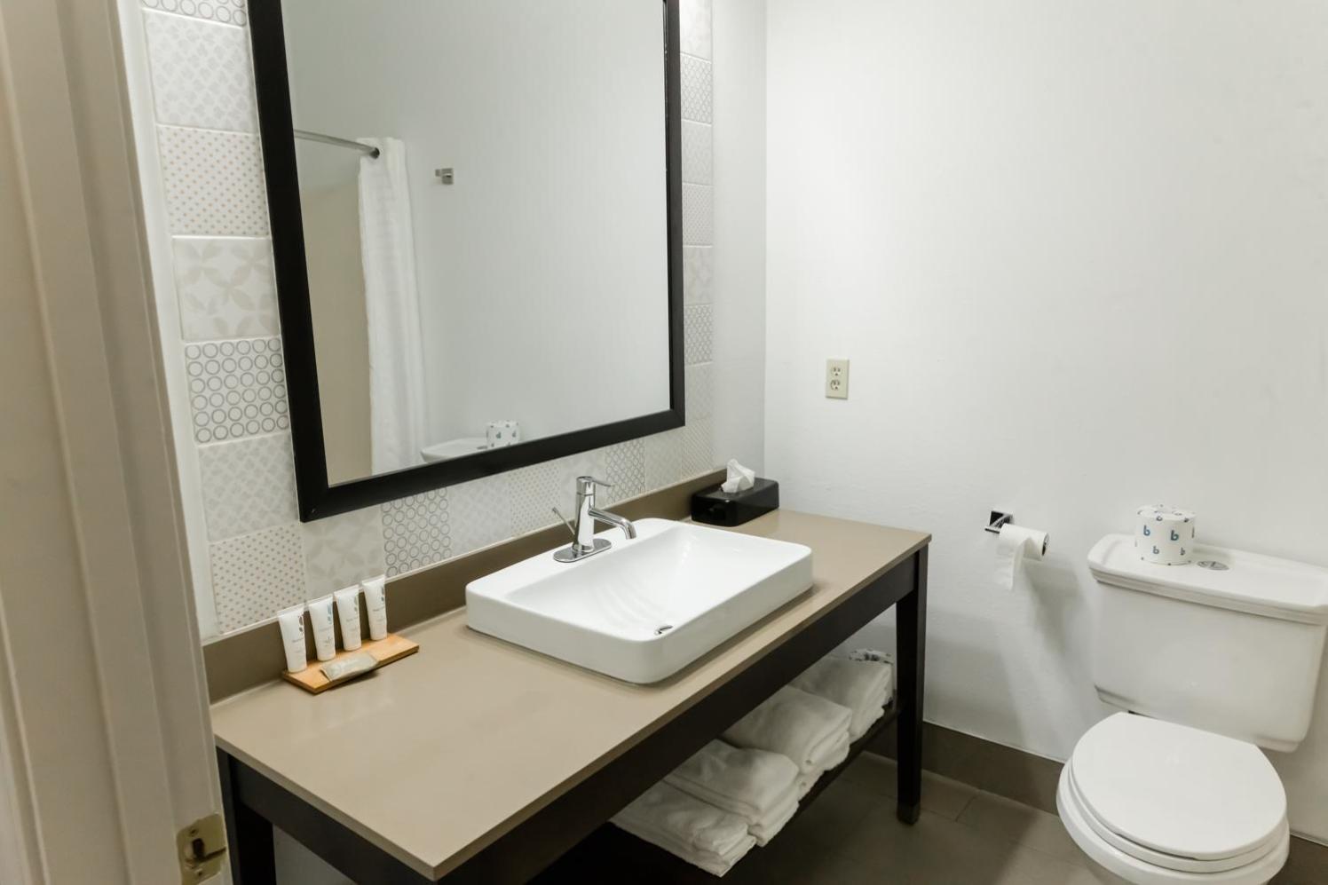 Country Inn & Suites by Radisson, Helen, GA photo 30