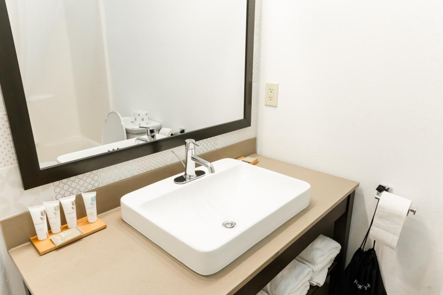 Country Inn & Suites by Radisson, Helen, GA photo 37