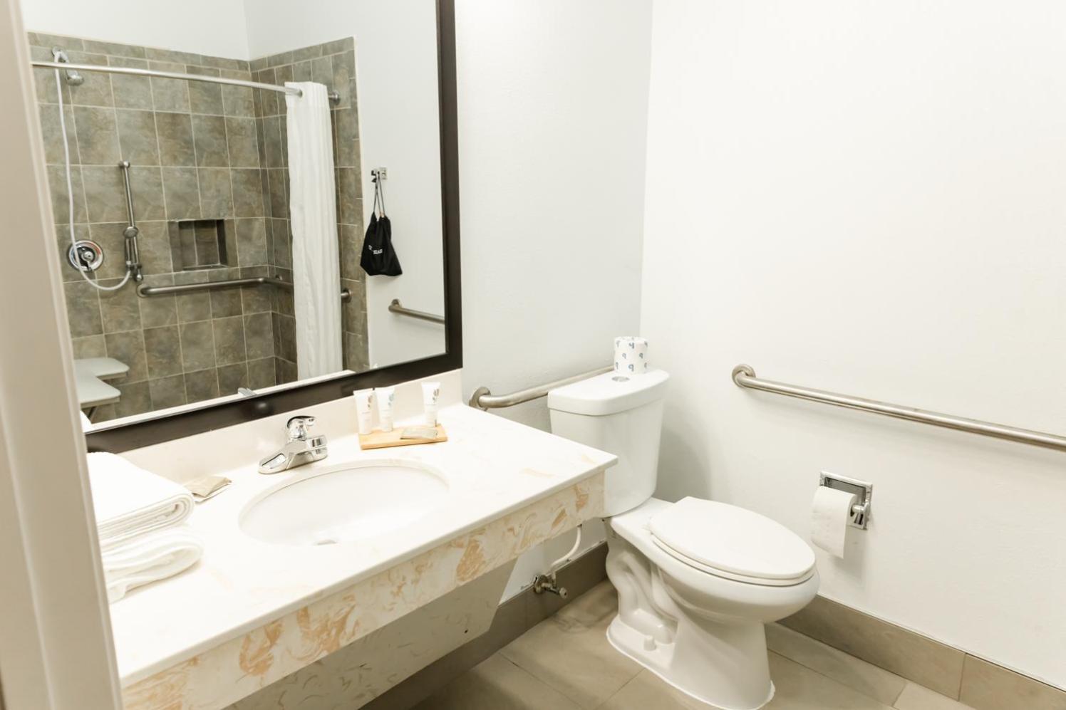 Country Inn & Suites by Radisson, Helen, GA photo 42