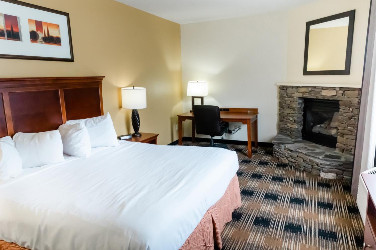 Country Inn & Suites by Radisson, Helen, GA photo 99