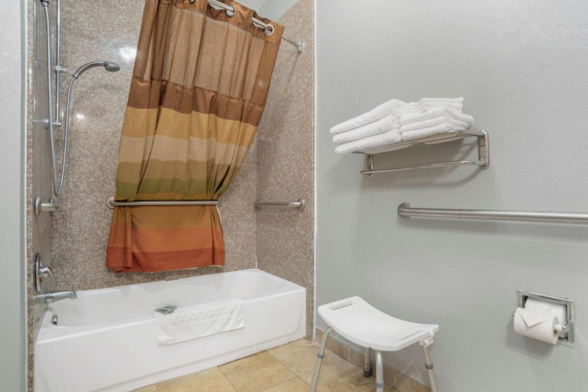 Best Western Wakulla Inn & Suites photo 20
