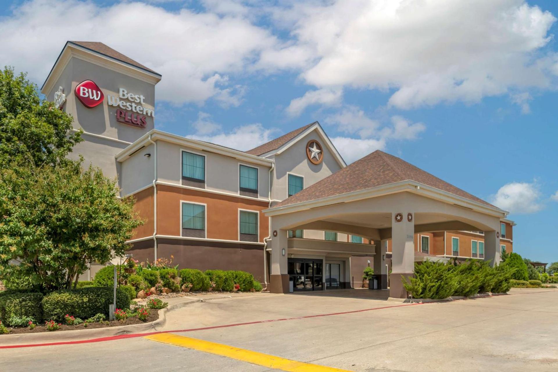 Best Western Plus Denton Inn & Suites photo 7
