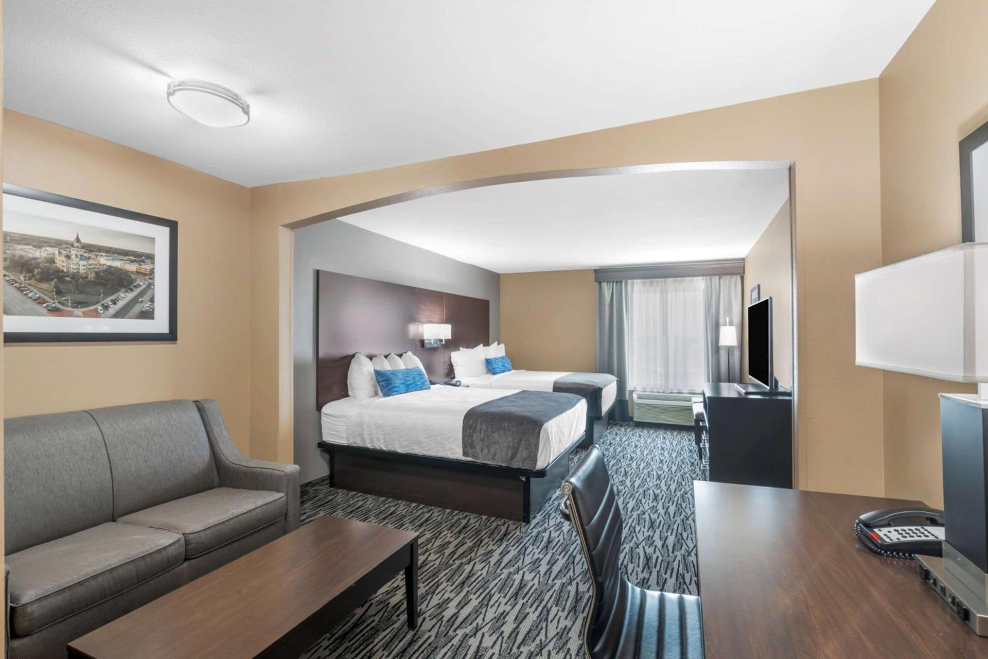 Best Western Plus Denton Inn & Suites photo 17