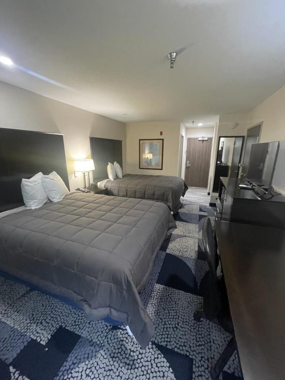 Fairway Inn photo 6
