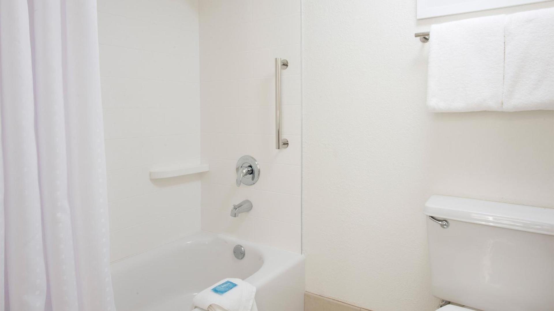 Holiday Inn Express Hilton Head Island by IHG photo 23