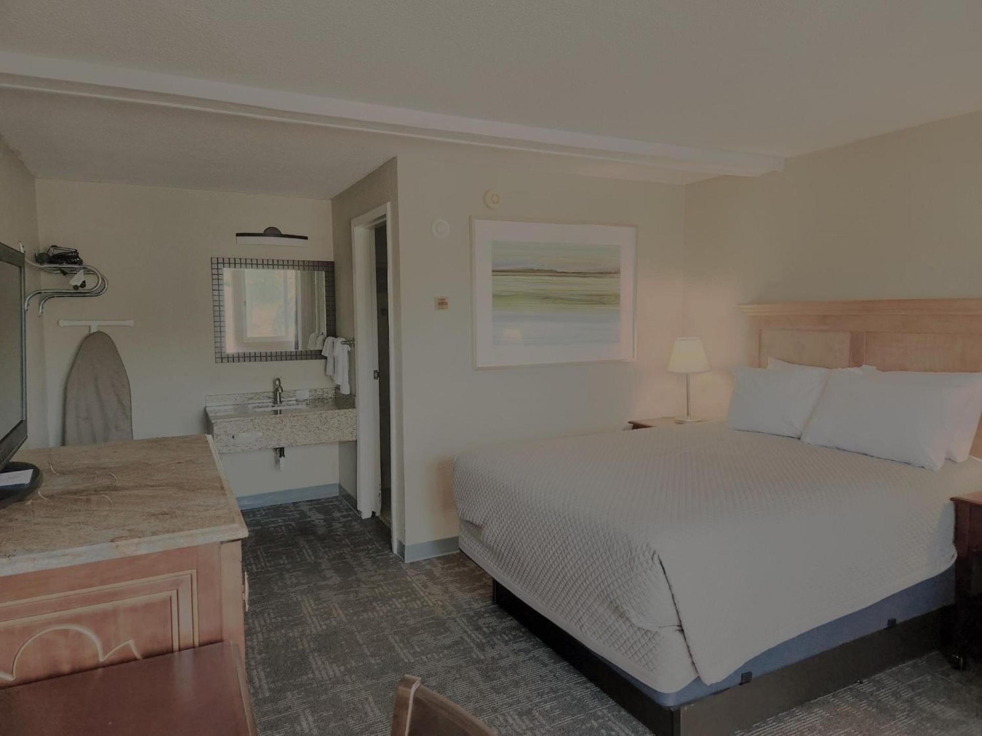 Queen City Inn photo 16