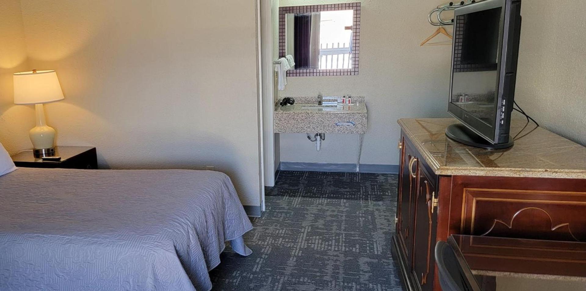Queen City Inn photo 10