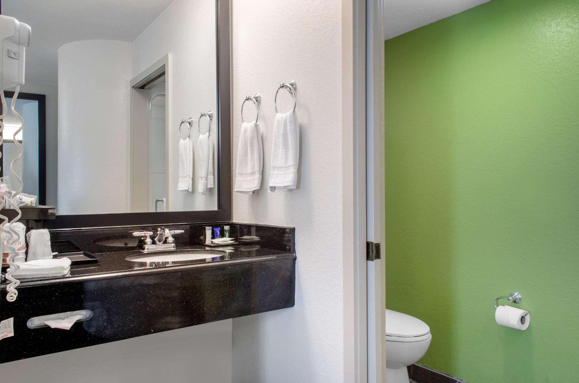Sleep Inn Baton Rouge East I-12 photo 36