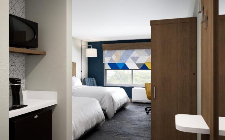 Holiday Inn Express & Suites Hawaiian Gardens by IHG photo 8