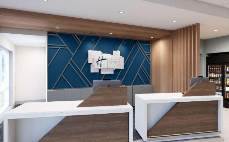 Holiday Inn Express & Suites Hawaiian Gardens by IHG photo 11