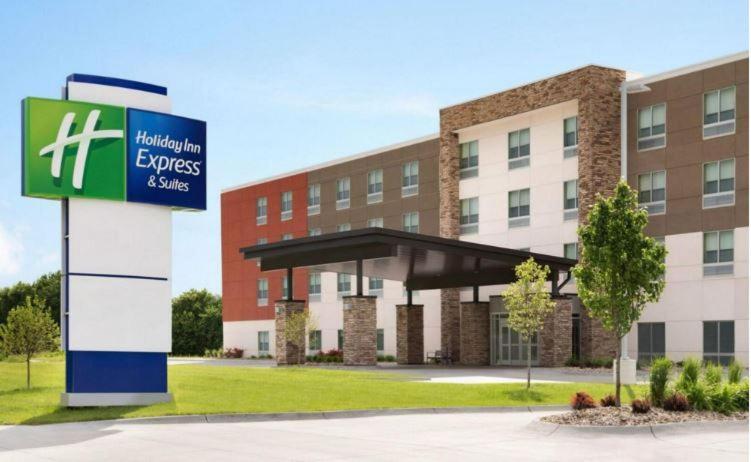 Holiday Inn Express & Suites Hawaiian Gardens by IHG photo 5