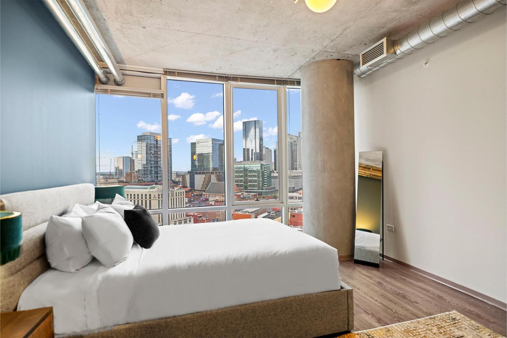 Placemakr Premier SoBro photo 61