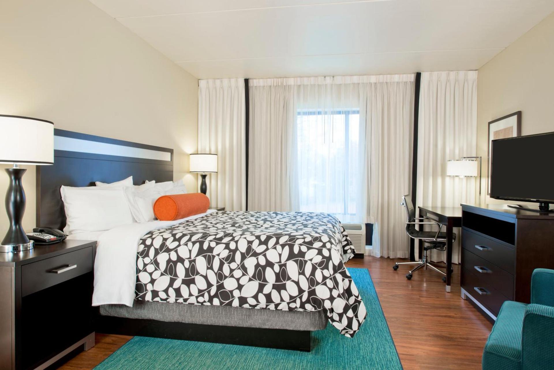 Hotel Indigo Atlanta Airport College Park by IHG photo 6
