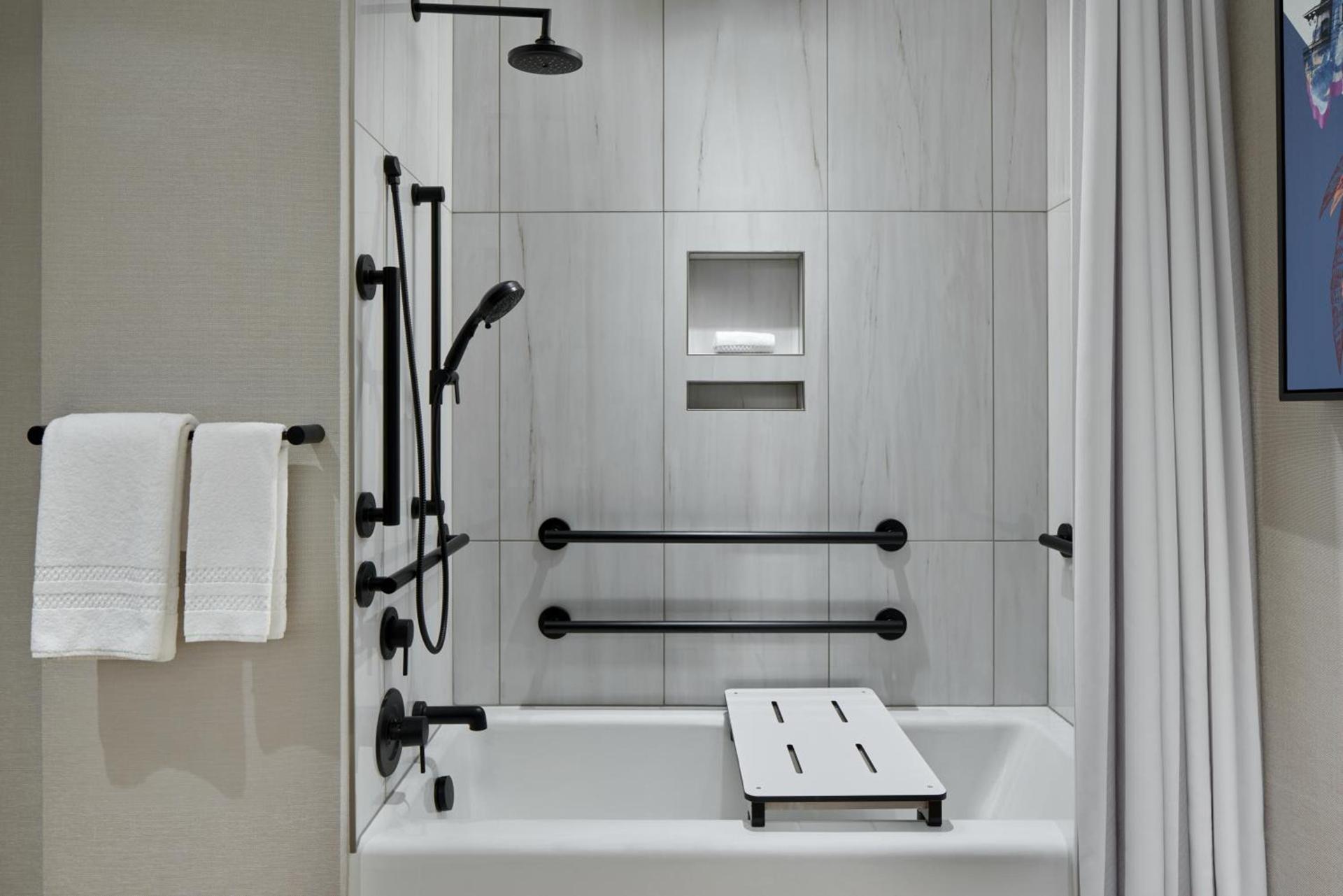 The Watermark Hotel photo 44