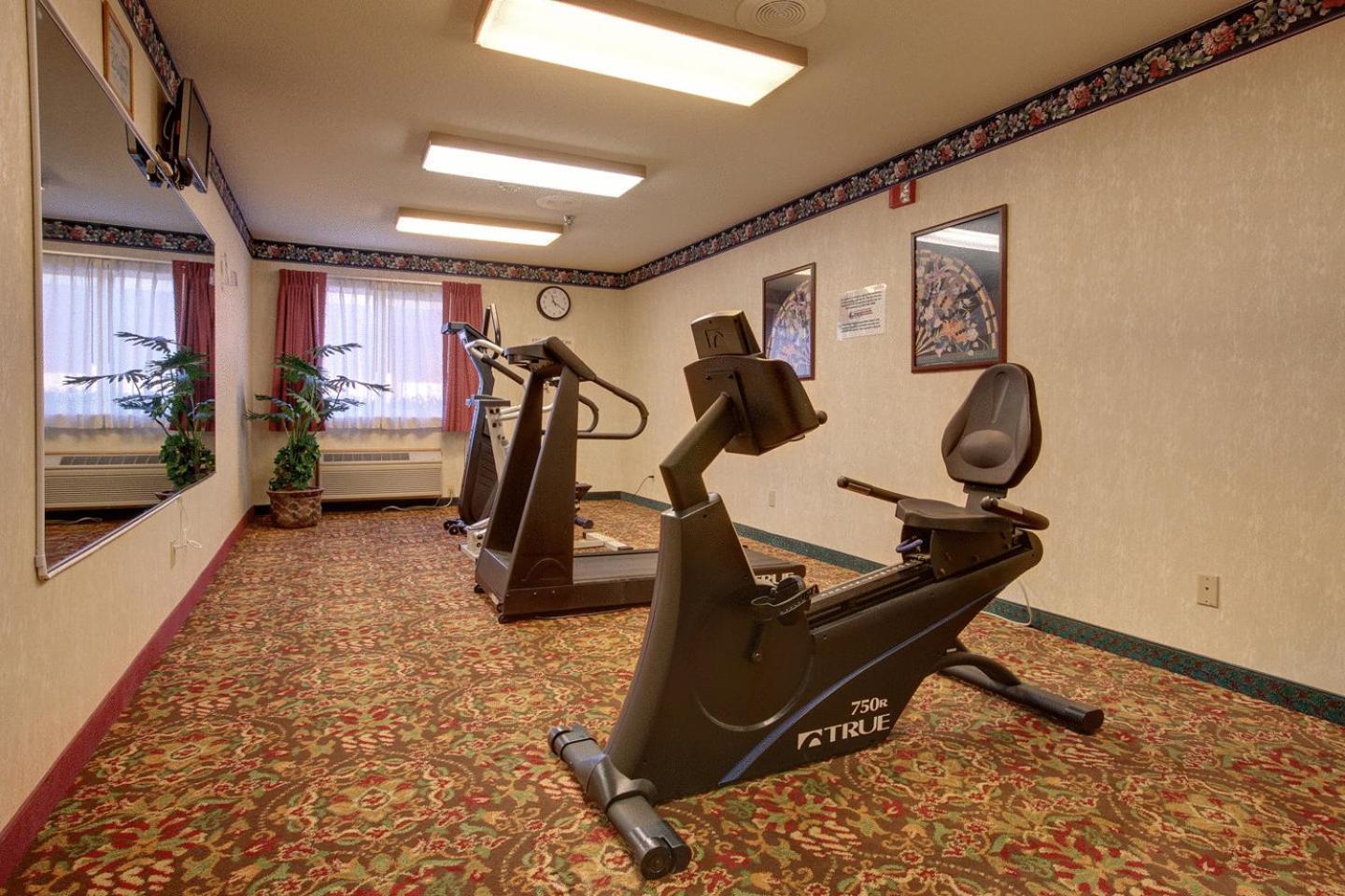 Americas Best Value Inn and Suites Saint Charles photo 52