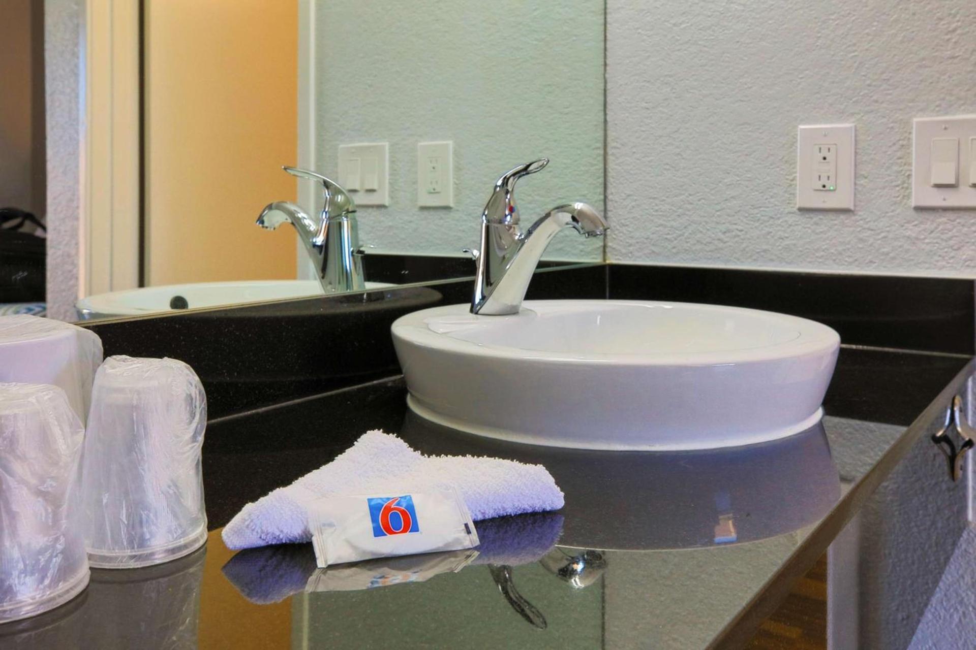 Motel 6-Sacramento, CA - Old Sacramento North photo 57