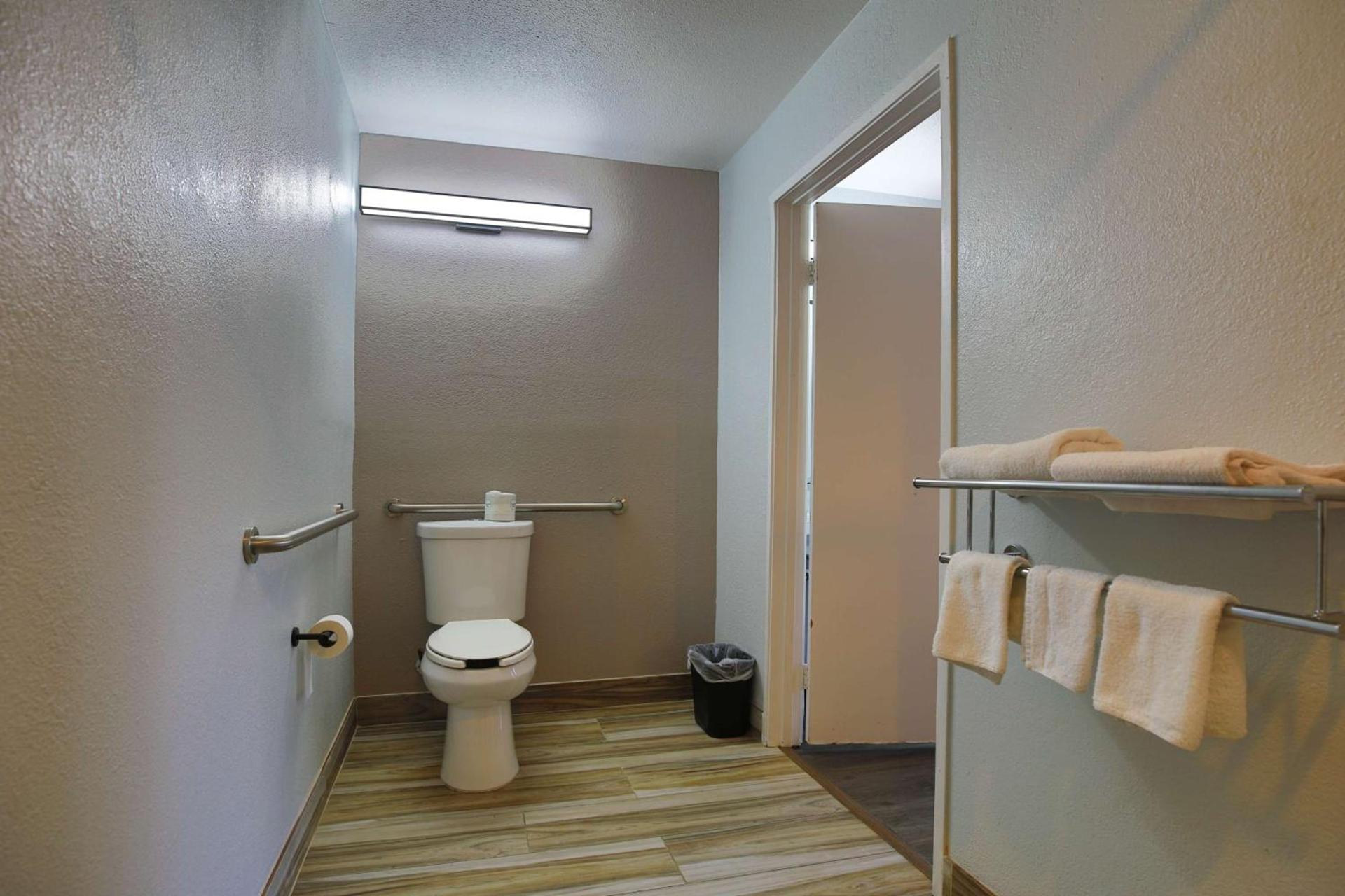 Motel 6-Sacramento, CA - Old Sacramento North photo 62