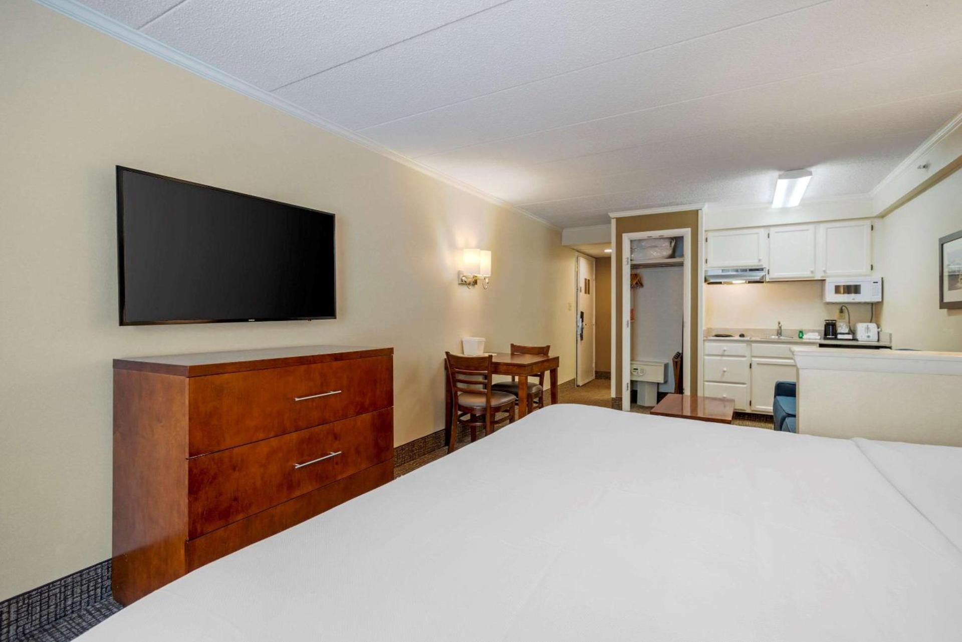 Comfort Inn Ocean City Boardwalk photo 7