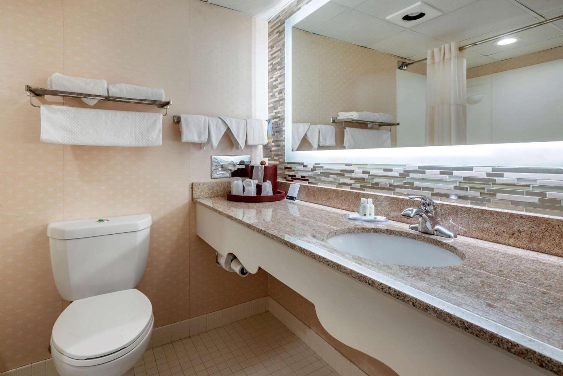 Quality Inn Montgomeryville-Philadelphia photo 12