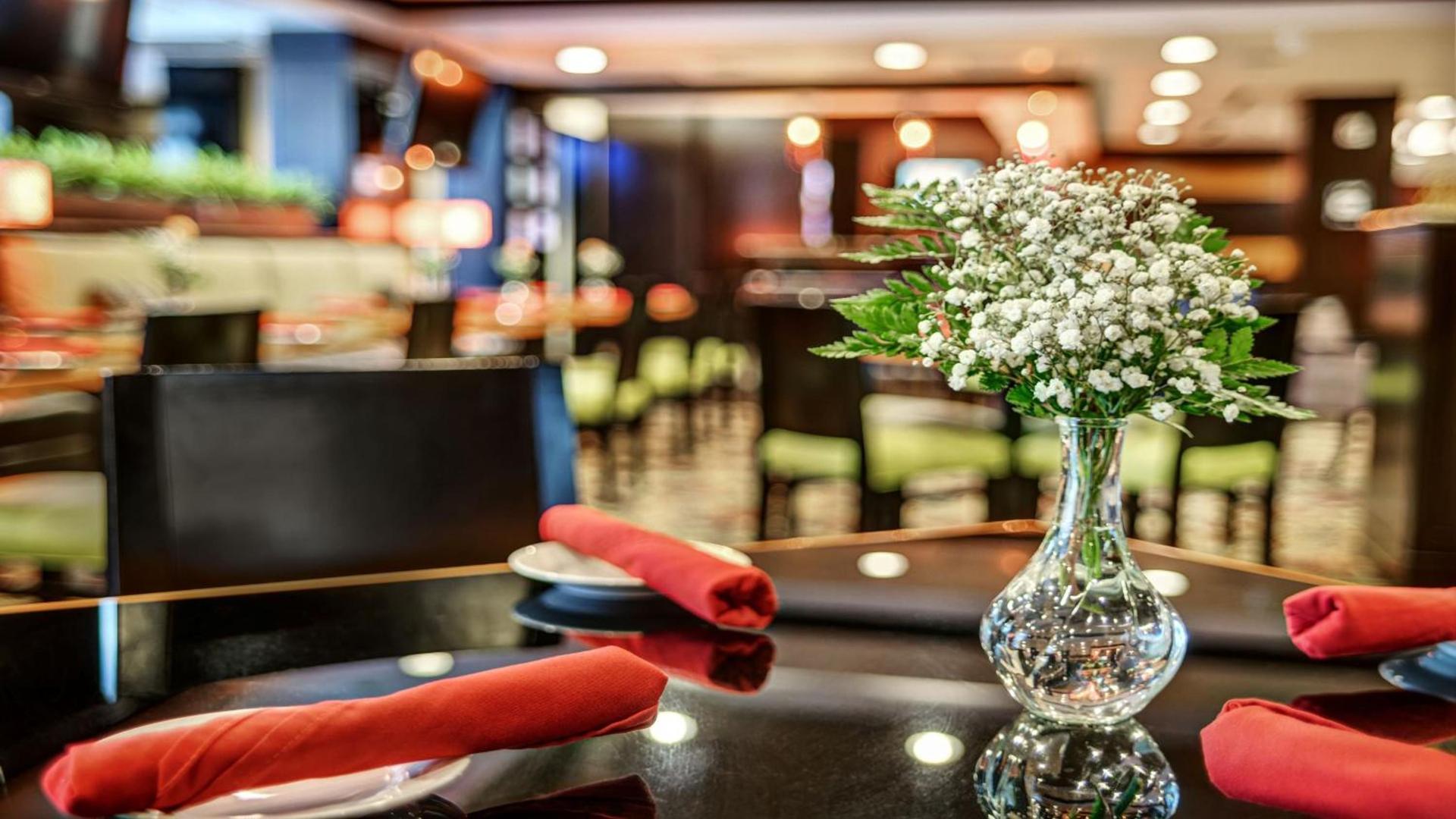 Crowne Plaza Houston Galleria Area by IHG photo 82