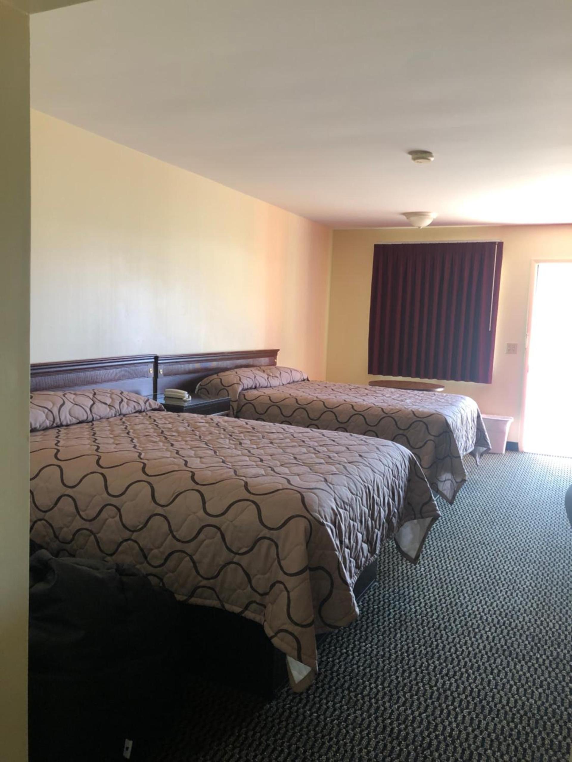 Harcourt Motel photo 2