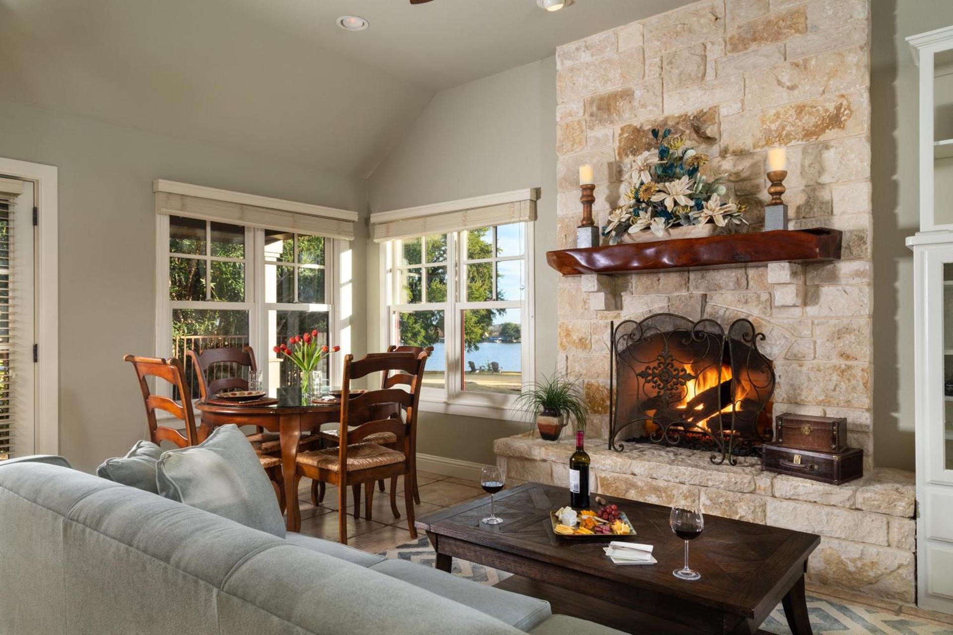 Inn on Lake Granbury a Boutique Hotel photo 28
